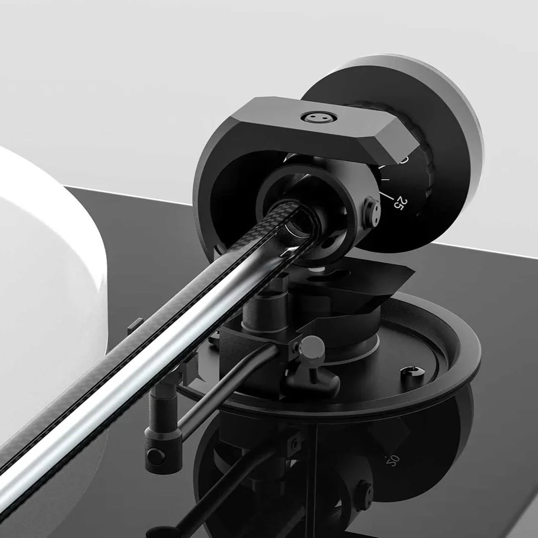 Pro-Ject: X1 B Turntable